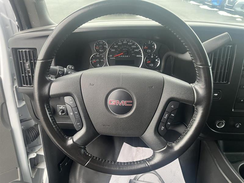 gmc Savana 2023 - 15