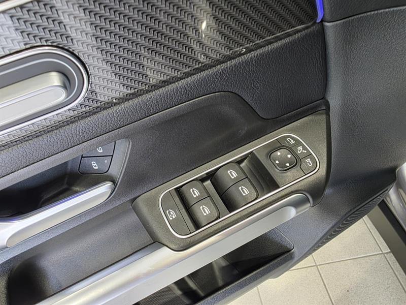 mercedes-benz GLB 35 AMG 2022 - 25