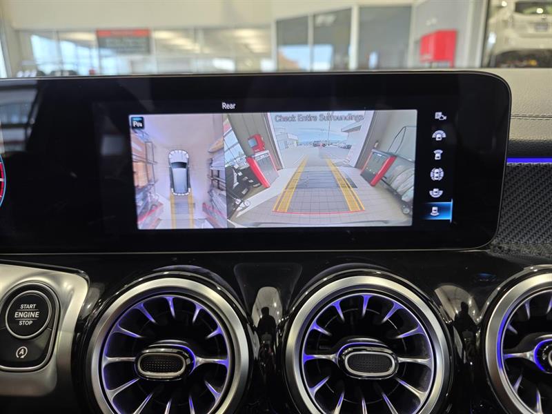 mercedes-benz GLB 35 AMG 2022 - 31