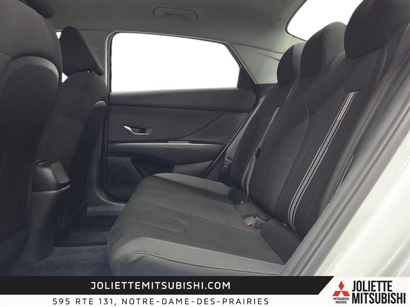 hyundai Elantra 2022 - 27