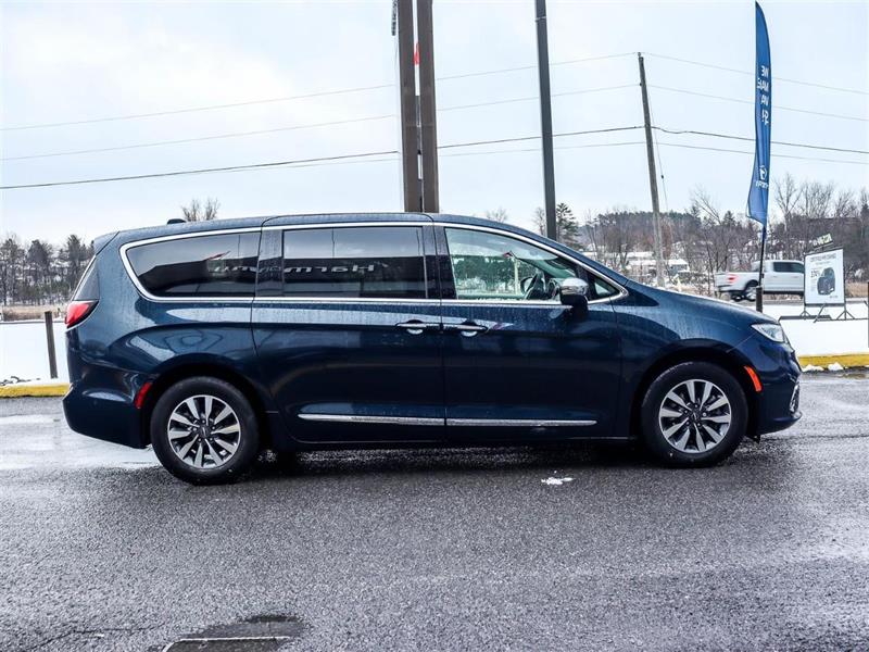 chrysler Pacifica Hybrid 2022 - 3
