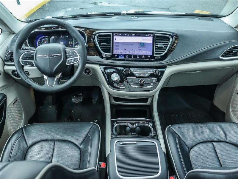 chrysler Pacifica Hybrid 2022 - 14