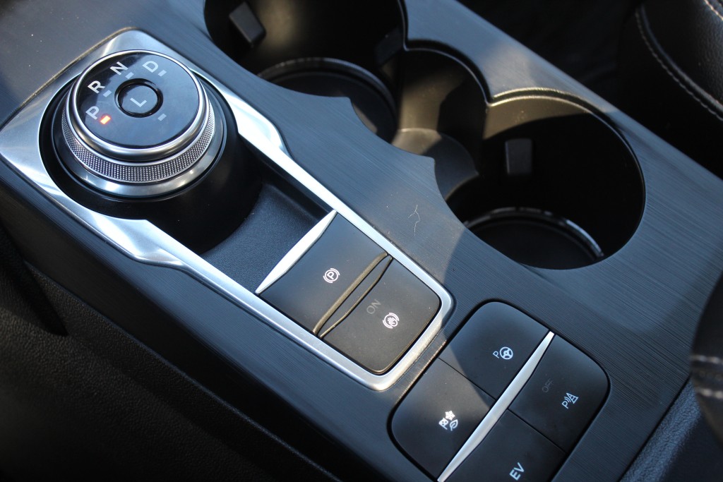 ford Escape 2021 - 23