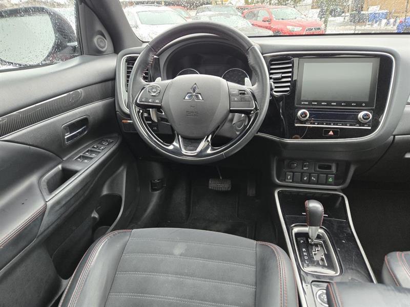 mitsubishi Outlander 2020 - 16