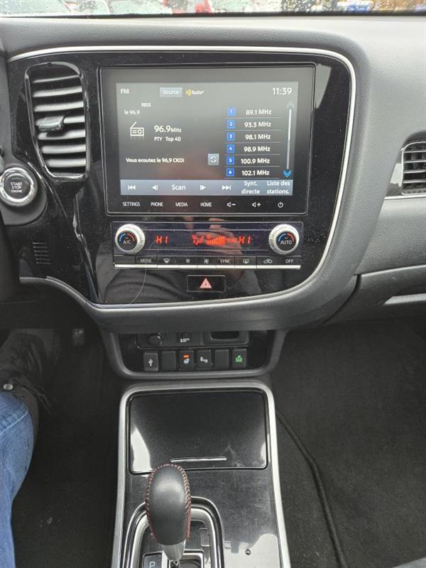 mitsubishi Outlander 2020 - 23