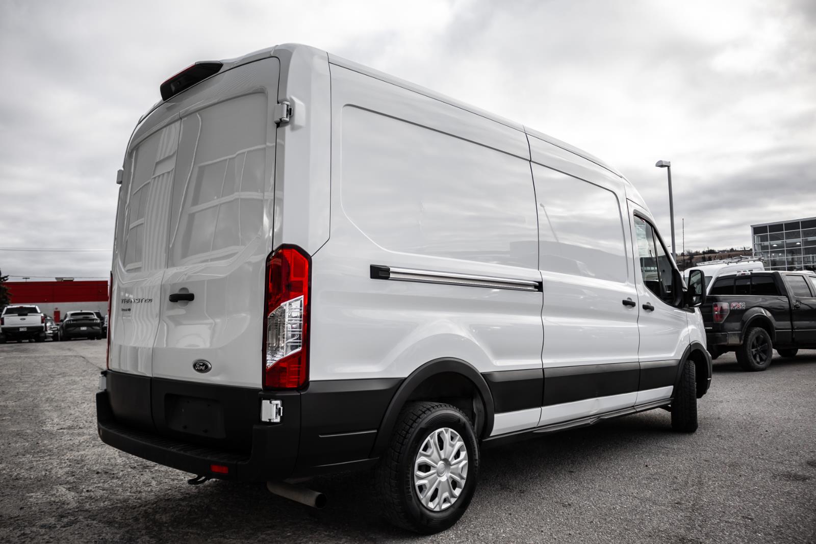 ford Transit Cargo Van 2023 - 6