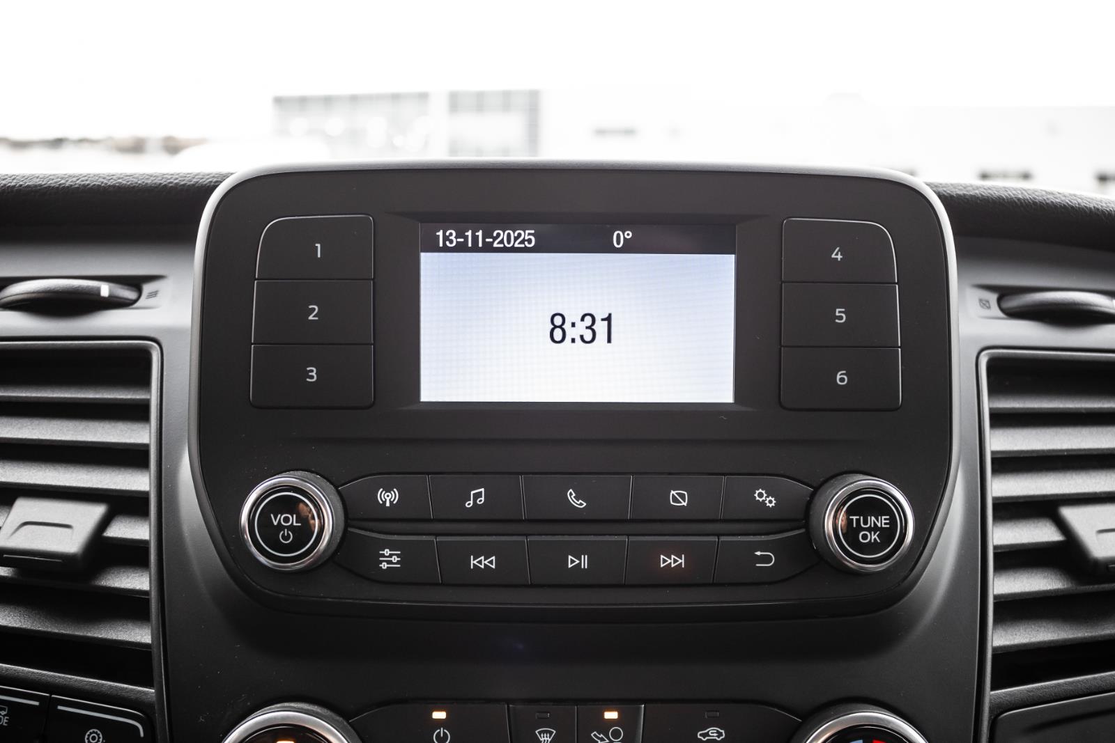 ford Transit Cargo Van 2023 - 13