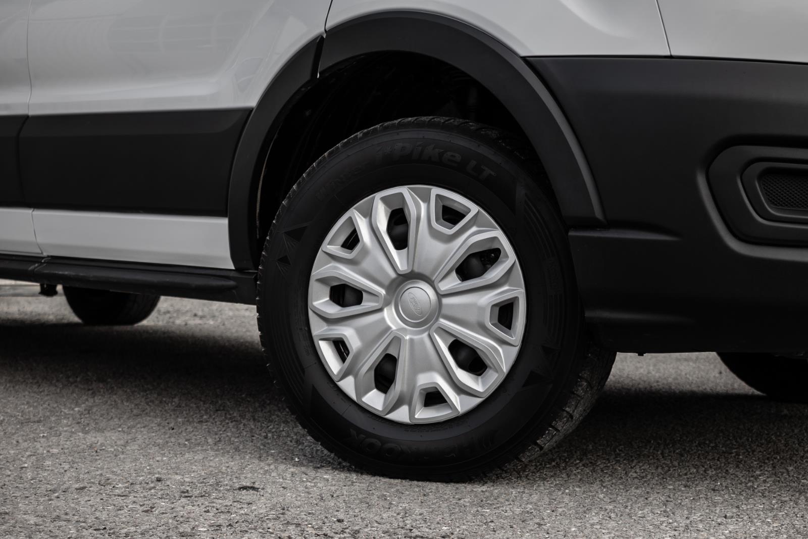 ford Transit Cargo Van 2023 - 18