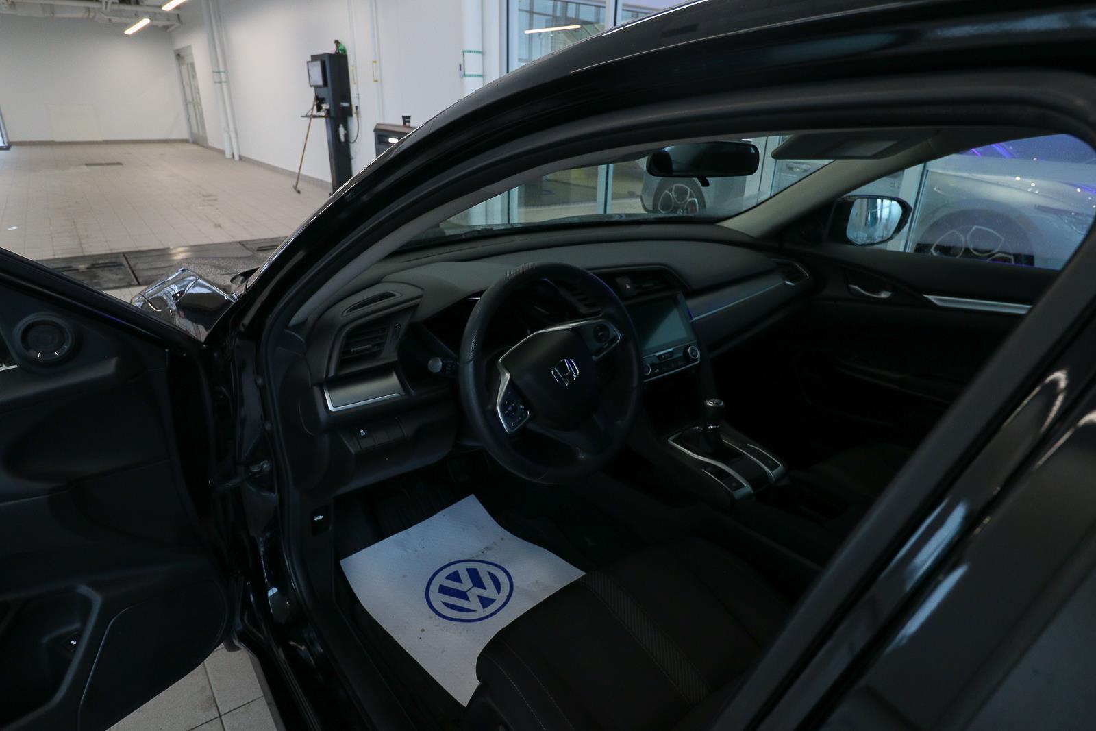 honda Civic Sedan 2018 - 10