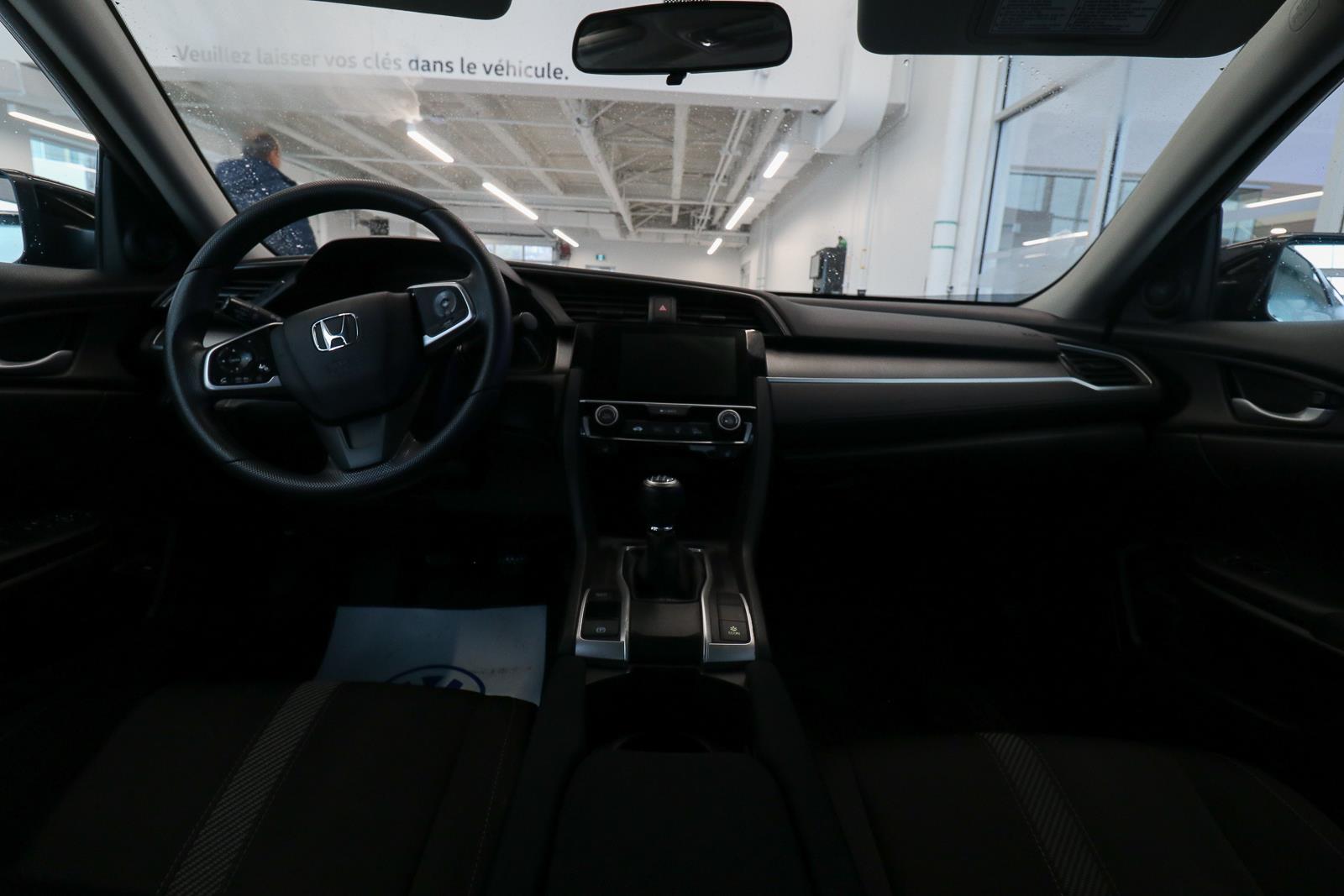 honda Civic Sedan 2018 - 16