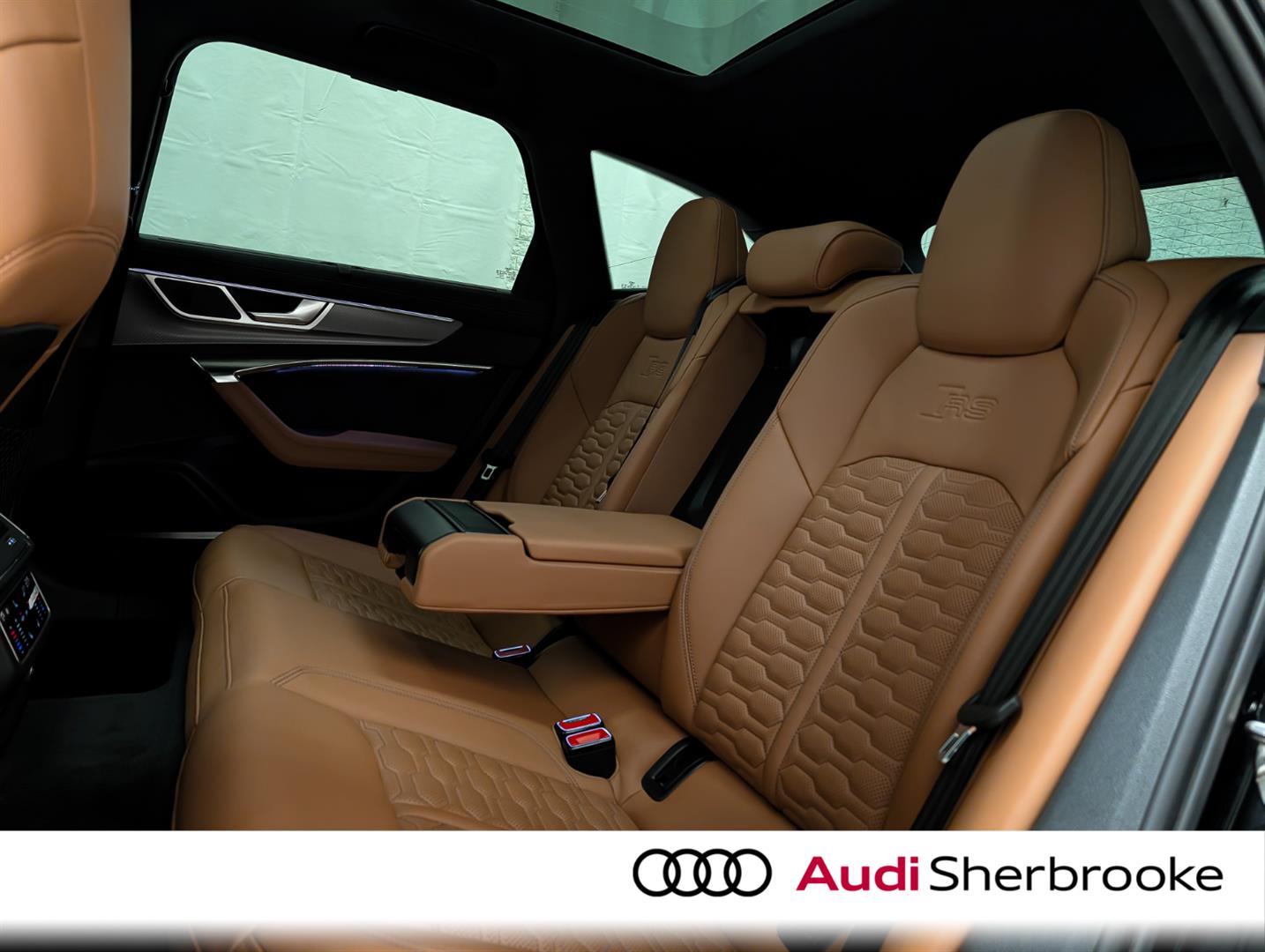 audi RS 6 Avant 2023 - 11