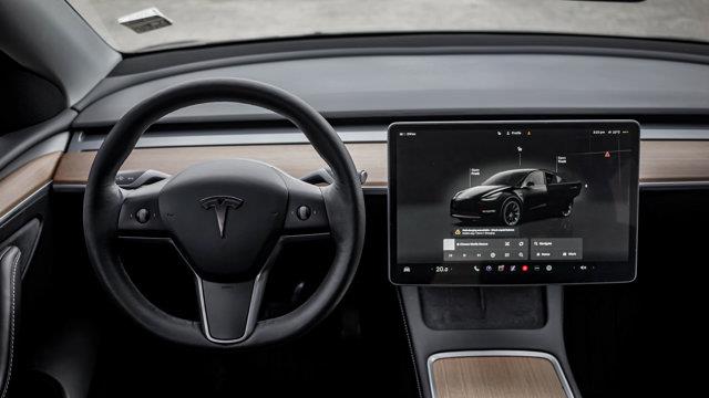 tesla Model Y 2022 - 12