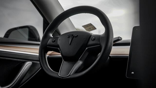 tesla Model Y 2022 - 15