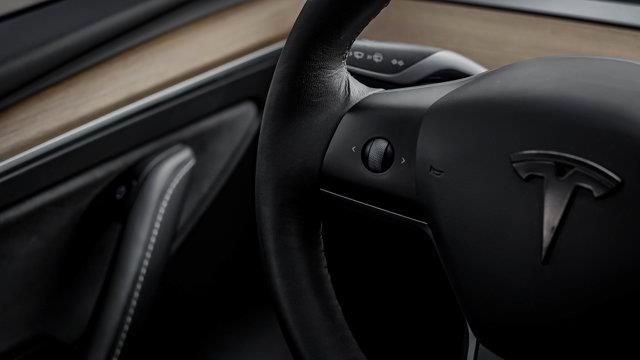 tesla Model Y 2022 - 16