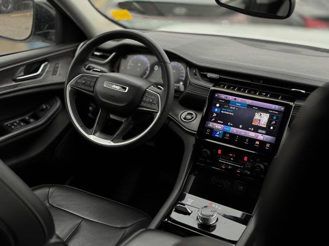 jeep Grand Cherokee 2023 - 12