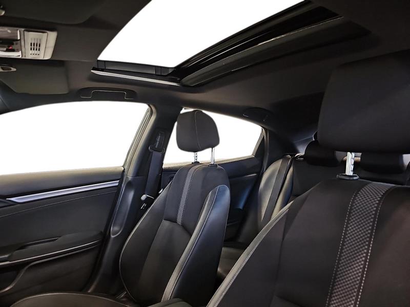 honda Civic Hatchback 2021 - 17