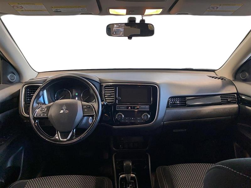 mitsubishi Outlander 2019 - 12