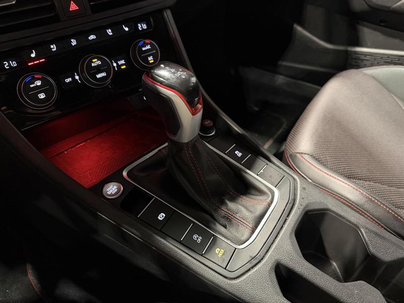 volkswagen Jetta 2022 - 19