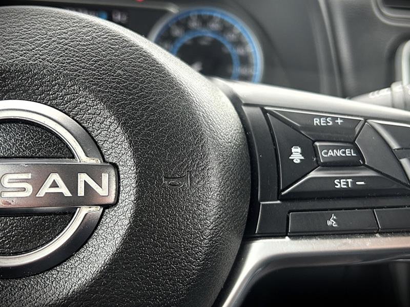 nissan LEAF 2023 - 17