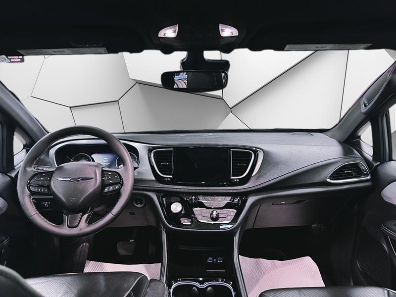 chrysler Pacifica 2025 - 2