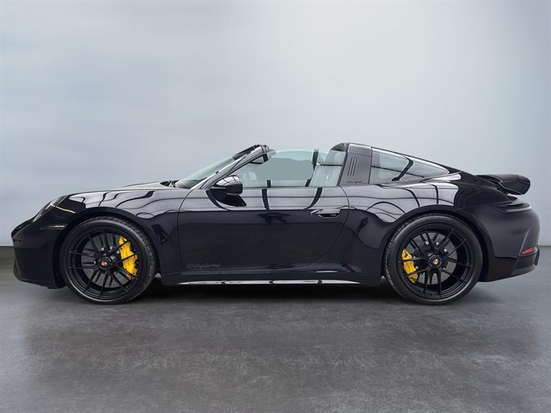 porsche 911 2025 - 2