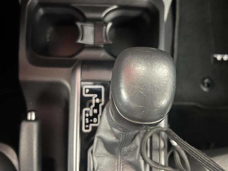 toyota Tacoma 2022 - 19