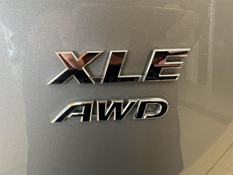 toyota RAV4 2018 - 9