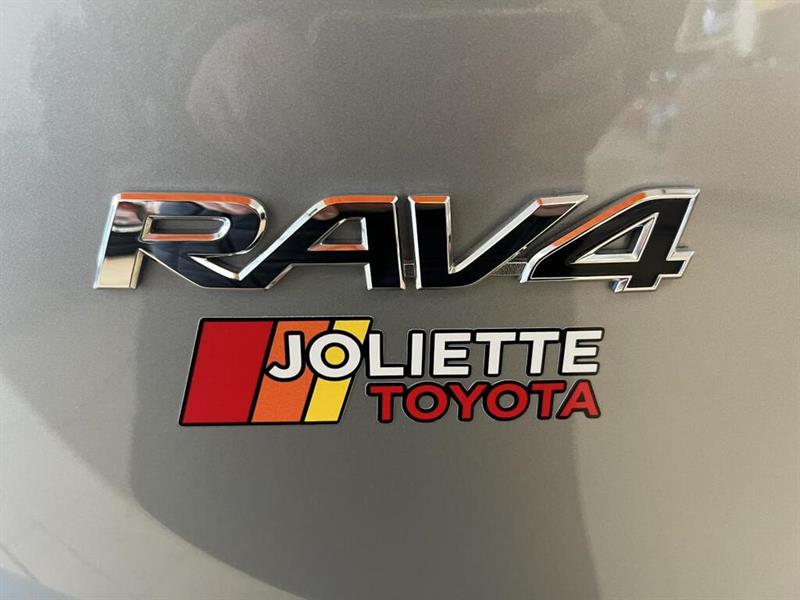 toyota RAV4 2018 - 11