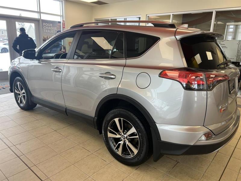 toyota RAV4 2018 - 12