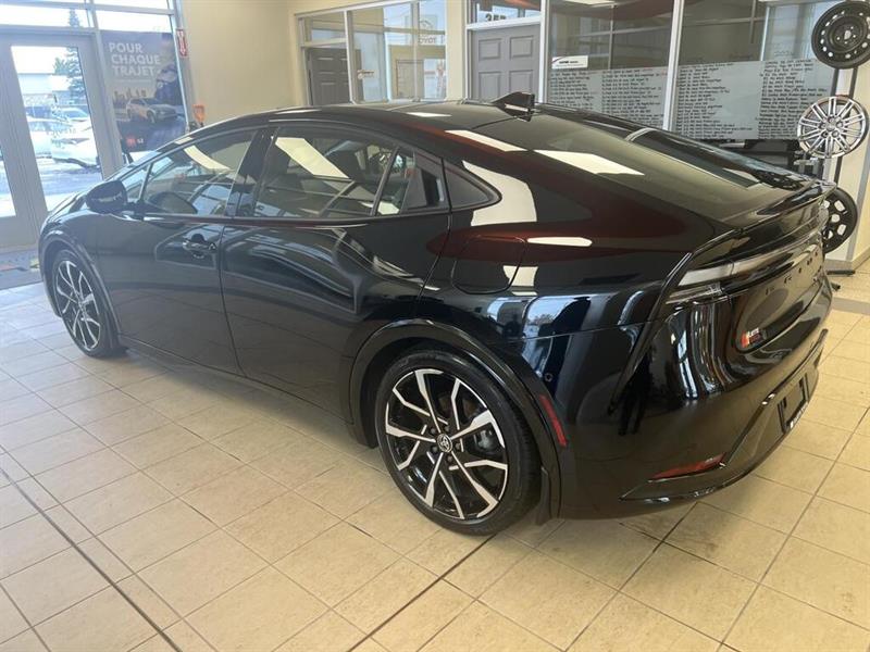 toyota Prius Prime 2024 - 12