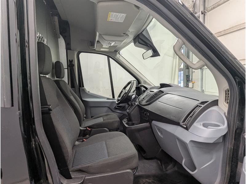 ford Transit fourgon utilitaire 2019 - 25