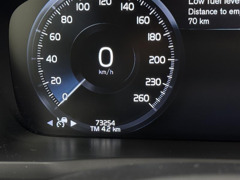 volvo XC90 2022 - 23