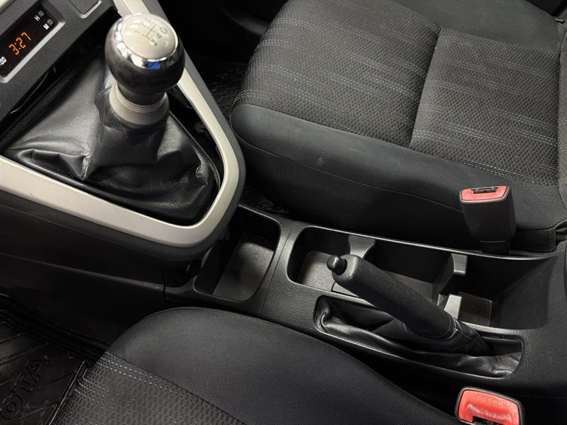 toyota Matrix 2011 - 25