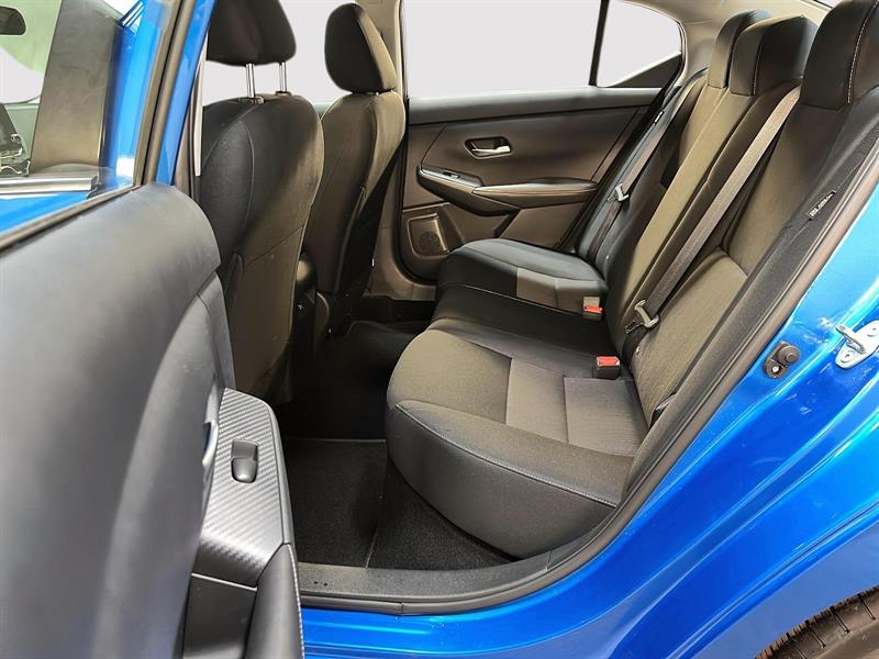 nissan Sentra 2023 - 9