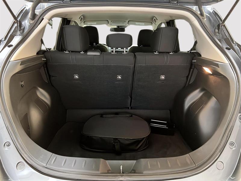 nissan LEAF 2023 - 12