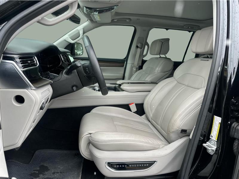 jeep Grand Wagoneer 2022 - 10
