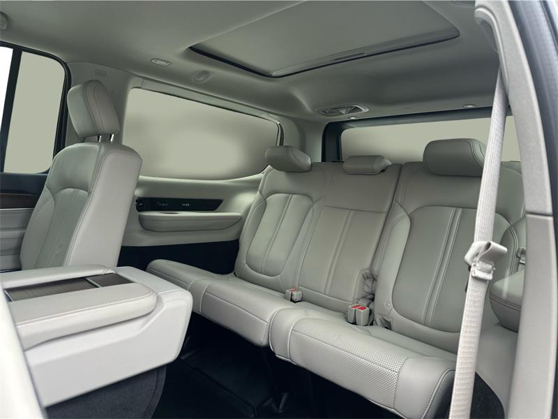 jeep Grand Wagoneer 2022 - 17