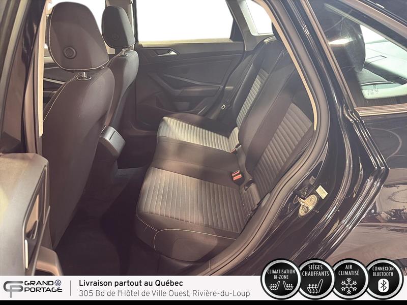 volkswagen Jetta 2022 - 13