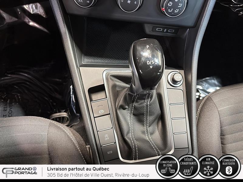 volkswagen Jetta 2022 - 19