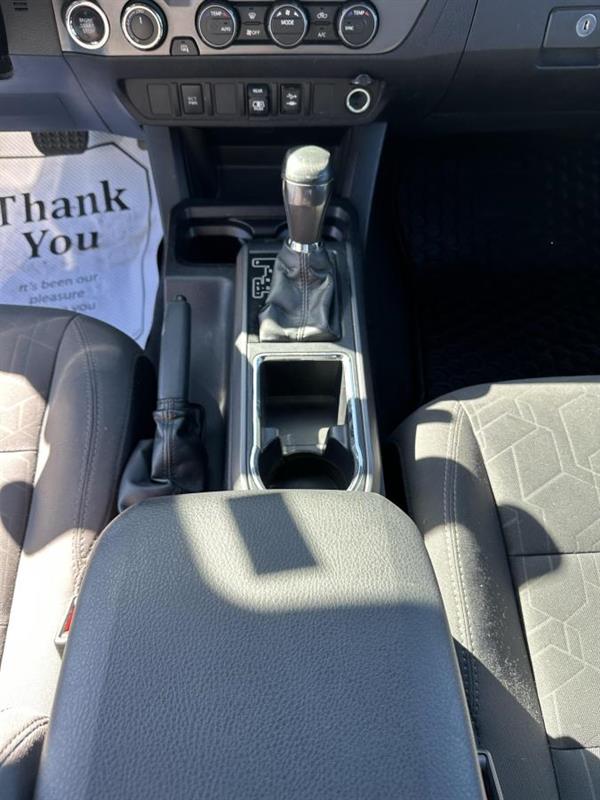 toyota Tacoma 2019 - 13