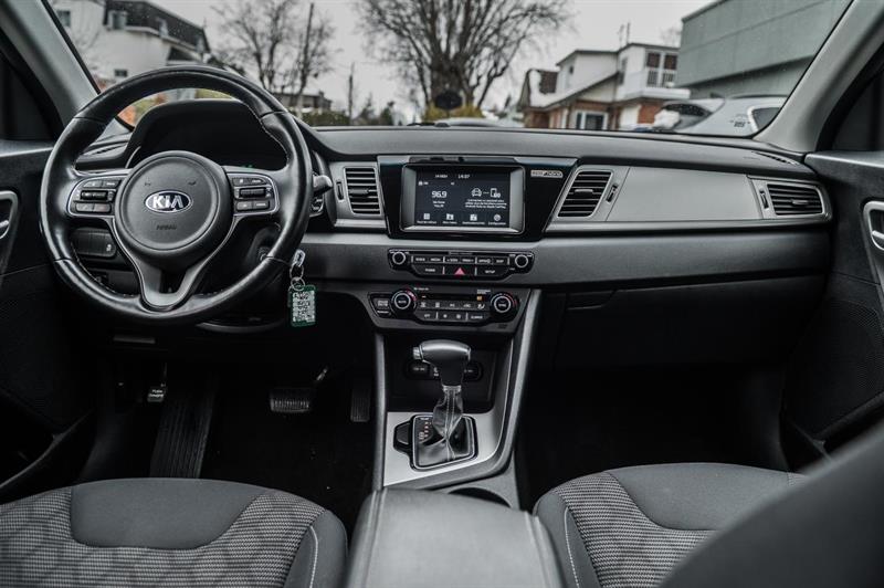 kia Niro 2017 - 25