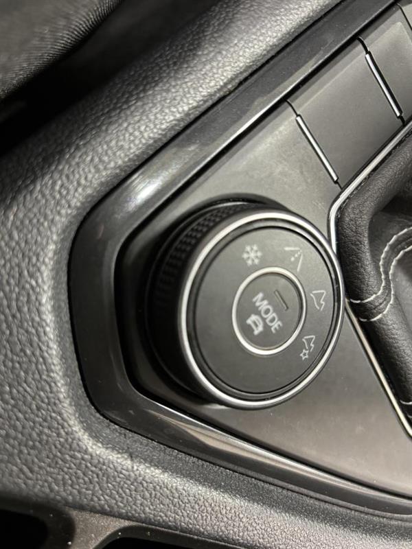 volkswagen Tiguan 2022 - 17