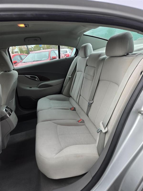 buick LaCrosse 2010 - 12