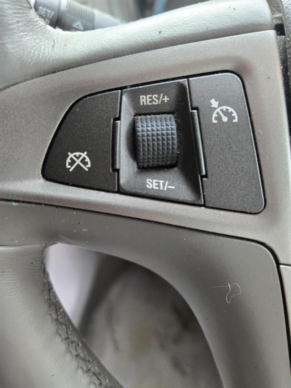 buick LaCrosse 2010 - 17