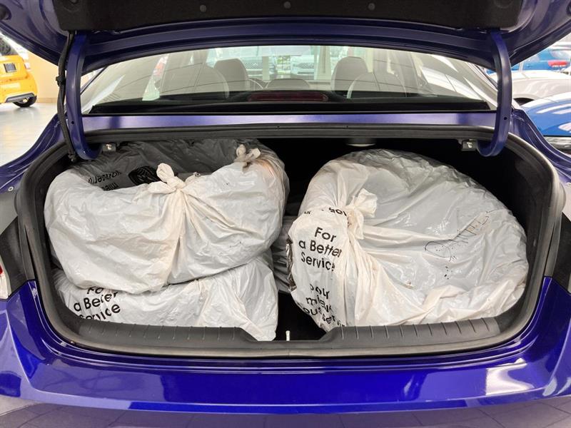 hyundai Elantra 2022 - 10