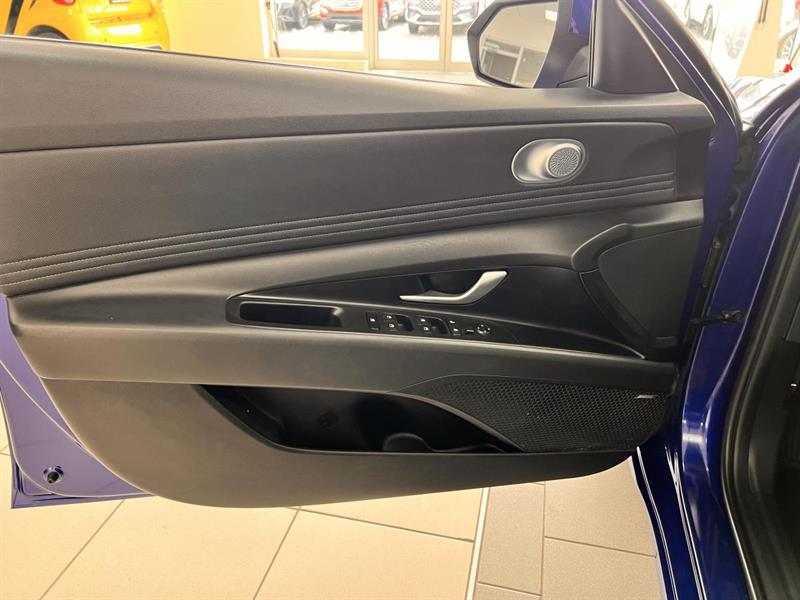 hyundai Elantra 2022 - 18