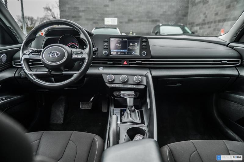 hyundai Elantra 2023 - 25