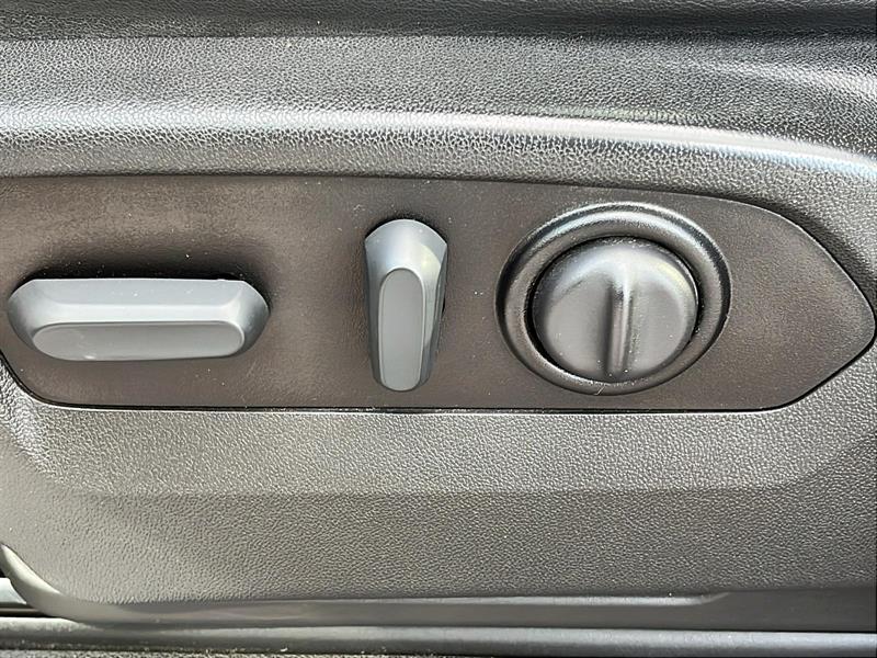 chevrolet Silverado 1500 2021 - 31