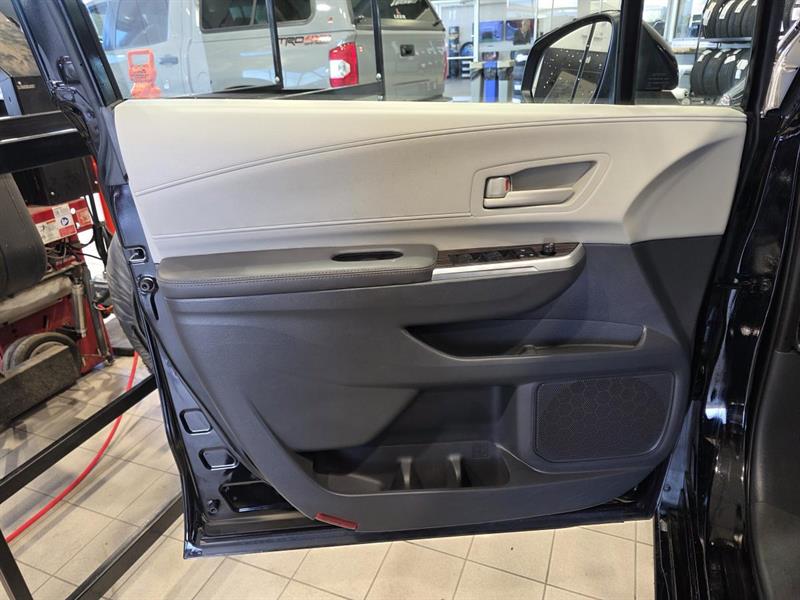 toyota Sienna Hybrid 2024 - 12