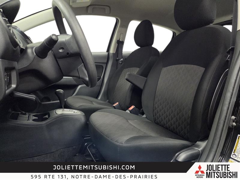 mitsubishi Mirage 2023 - 23